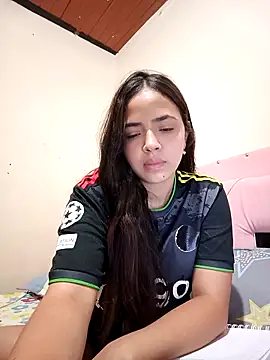 Sexy cloe outdoors online show from April 22, 2026, 4:04 am