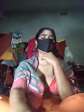 hotgirls02 online show from April 15, 2026, 3:52 pm