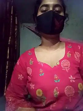 hotgirls02 online show from April 20, 2026, 11:17 pm