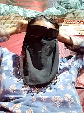 Lily-Rosse online show from March 5, 2026, 1:51 pm