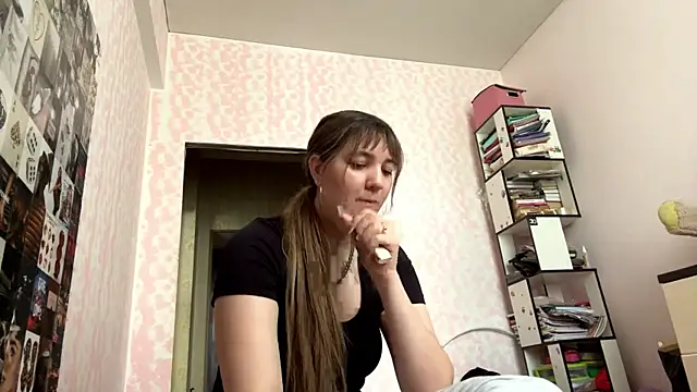 JanineThielman online show from June 6, 2026, 8:41 am