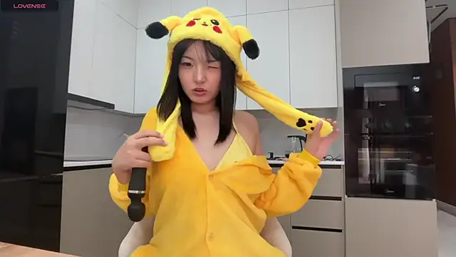 minnie joy online show from July 23, 2026, 12:25 pm