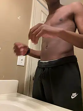 bigdcreamy online show from February 22, 2026, 8:18 pm