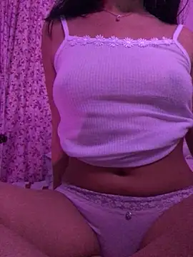 eemilyy22 online show from March 3, 2026, 2:39 am