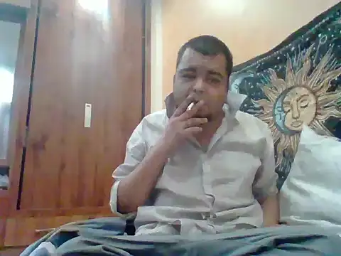 Snapshot of skey321 chatting on April 2, 2026, 5:05 am skey321 online show from April 2, 2026, 5:05 am