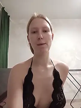 TanyaSavel online show from March 6, 2026, 9:44 pm