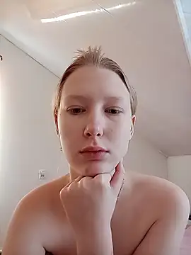 TanyaSavel online show from March 9, 2026, 5:44 am