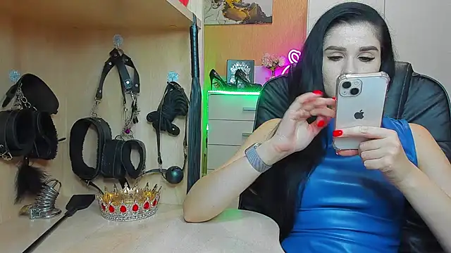 KristiTopxx online show from September 8, 2025, 6:40 pm