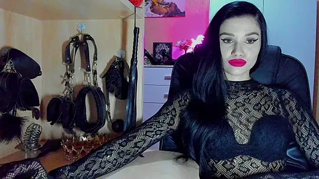 KristiTopxx online show from February 6, 2026, 7:50 pm