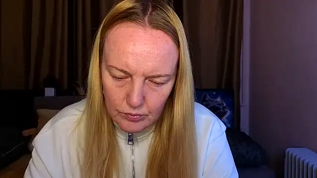 Snapshot of Bella_soulmate chatting on June 14, 2026, 5:20 am Bella soulmate online show from June 14, 2026, 5:20 am