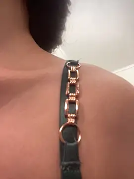 Anna Gilbert online show from April 2, 2026, 2:37 pm