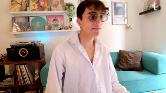 Sr evann online show from April 21, 2026, 3:17 pm