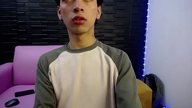 DanteLux online show from March 3, 2026, 3:18 pm