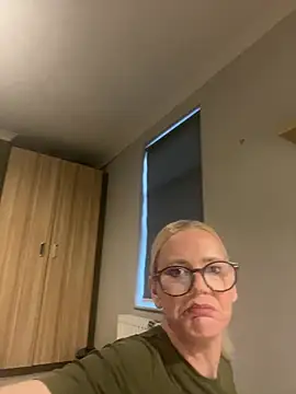 Amelie BlondeXX online show from February 28, 2026, 3:46 pm