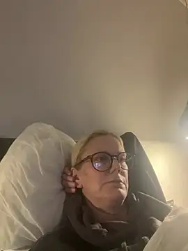 Amelie BlondeXX online show from March 8, 2026, 6:12 pm