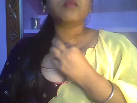 Snapshot of Tamil_Kuttyma chatting on July 12, 2026, 12:18 pm Tamil Kuttyma online show from July 12, 2026, 12:18 pm