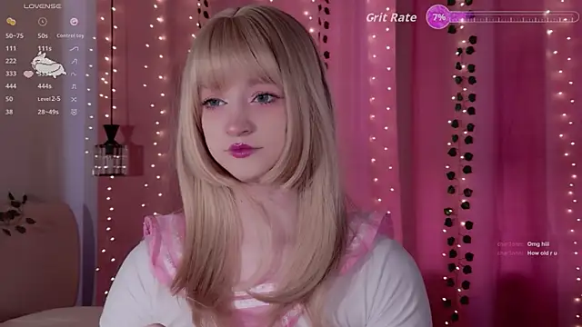 Snapshot of effy_dollie chatting on June 7, 2026, 2:32 pm effy dollie online show from June 7, 2026, 2:32 pm