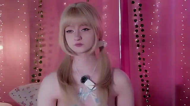 Snapshot of effy_dollie chatting on July 18, 2026, 10:08 am effy dollie online show from July 18, 2026, 10:08 am