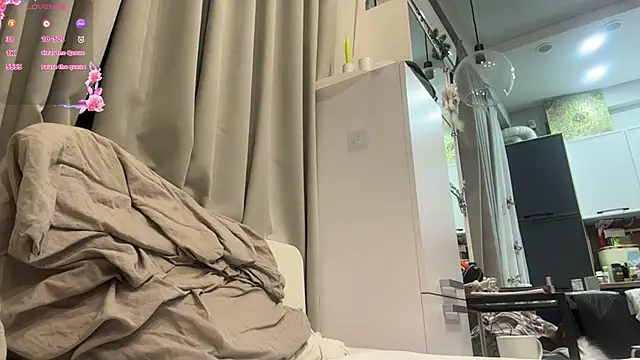 selena favn online show from April 23, 2026, 1:40 am