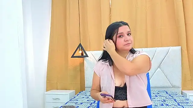 graceanderson  online show from March 6, 2026, 7:43 pm