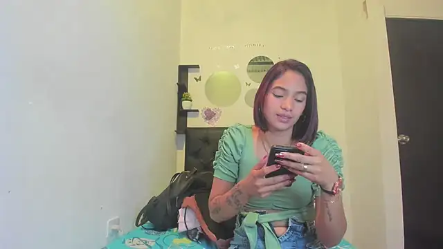 sapphire brown20 online show from May 16, 2026, 10:41 pm