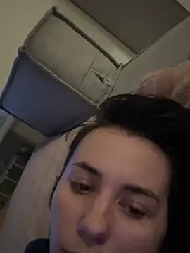 Oliviya smiley  online show from March 3, 2026, 4:35 pm