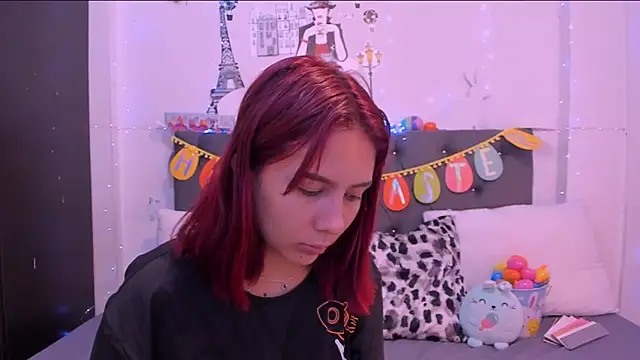 violeta blaze1 online show from April 2, 2026, 10:02 am