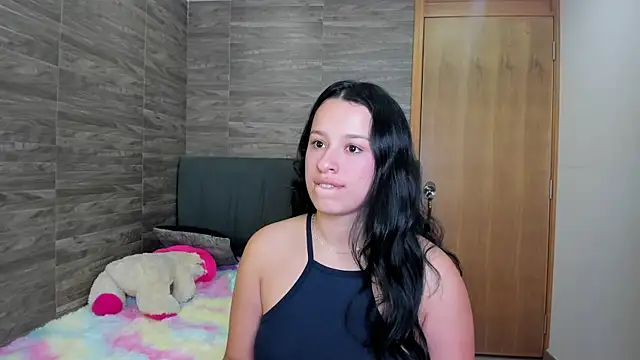 Miia belll online show from April 23, 2026, 7:41 am