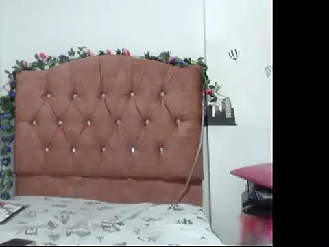 samanta rosse20 online show from July 21, 2026, 4:04 am