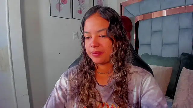 Snapshot of dulce_lyraa1 chatting on May 2, 2026, 8:47 pm dulce lyraa1 online show from May 2, 2026, 8:47 pm