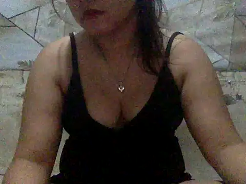 Snapshot of thealovesyou chatting on May 18, 2026, 4:18 am thealovesyou online show from May 18, 2026, 4:18 am