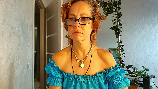 Snapshot of LioraWeiss chatting on July 24, 2026, 10:24 am LioraWeiss online show from July 24, 2026, 10:24 am