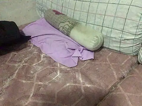 yaocaobi8 online show from March 8, 2026, 1:04 pm