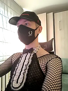 puppy4uu online show from March 18, 2026, 11:46 am