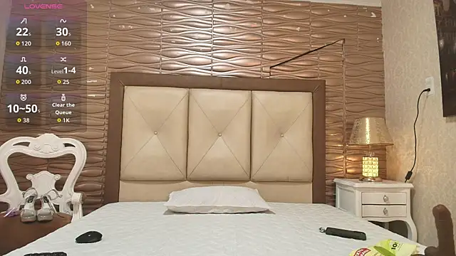 Sammantha hotx online show from April 11, 2026, 8:24 pm