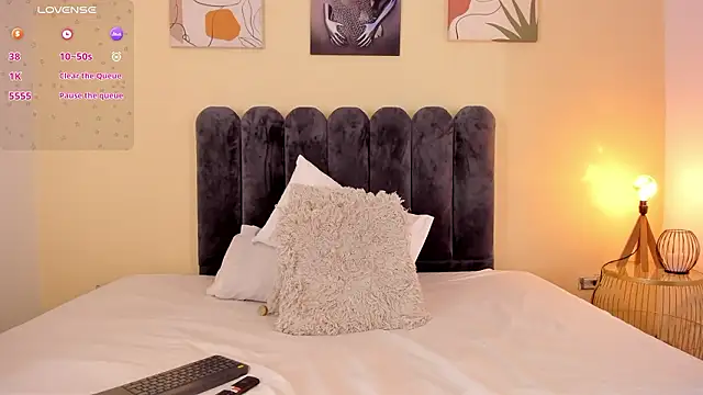 MadisonJackson  online show from March 5, 2026, 11:28 am