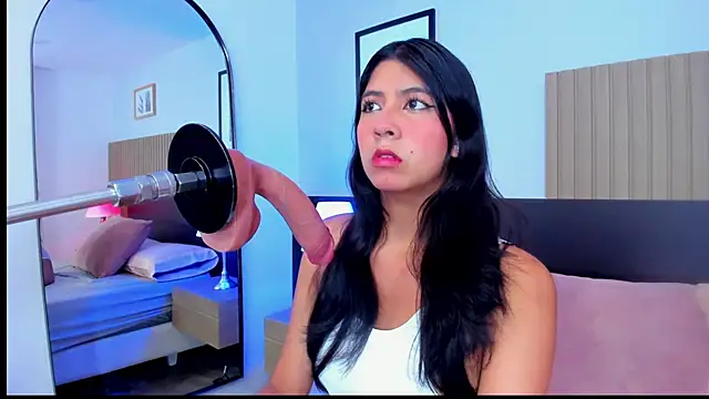 lanna doll  online show from February 26, 2026, 11:42 am