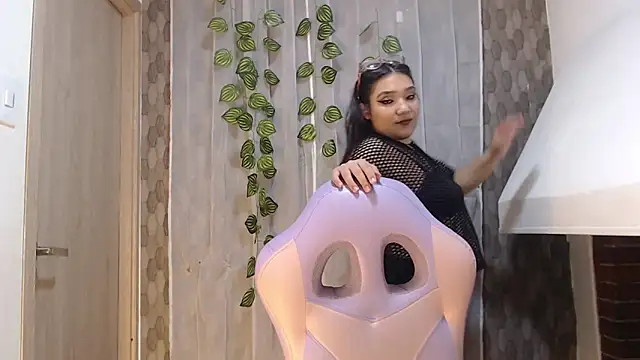 anyela donecm online show from April 18, 2026, 7:51 pm