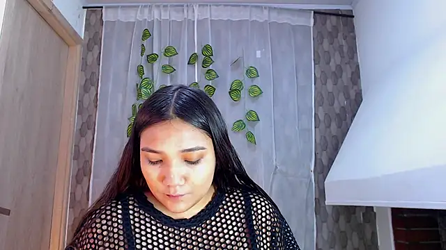 anyela donecm online show from April 27, 2026, 7:34 pm