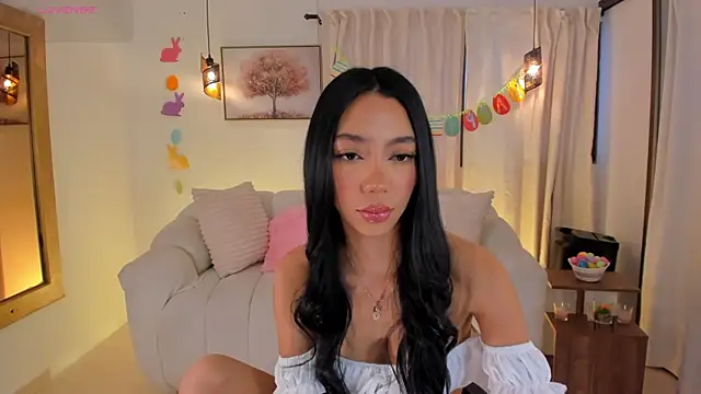 IsabellaLux  online show from April 2, 2026, 3:42 pm