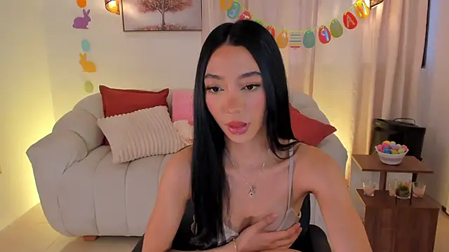 IsabellaLux  online show from April 5, 2026, 3:53 pm