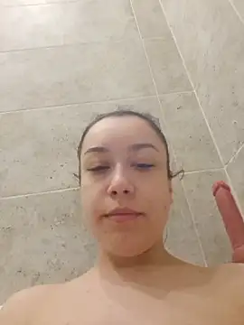 LaraaCullen online show from March 18, 2026, 11:13 am