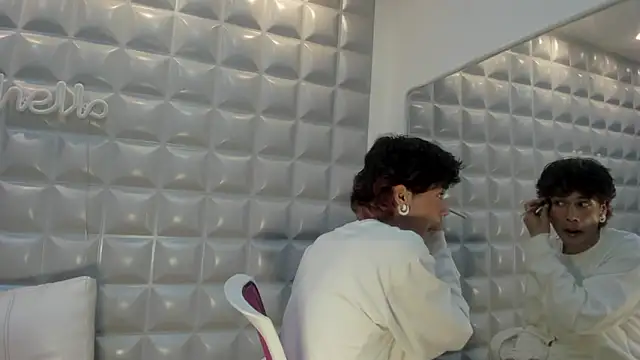 RonaldThompson   online show from March 4, 2026, 1:44 am