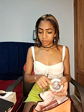 Canela em online show from March 3, 2026, 12:33 pm