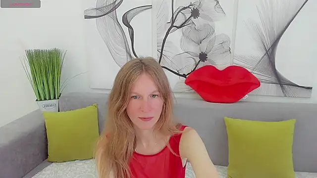 Mira XOo online show from April 22, 2026, 2:18 pm