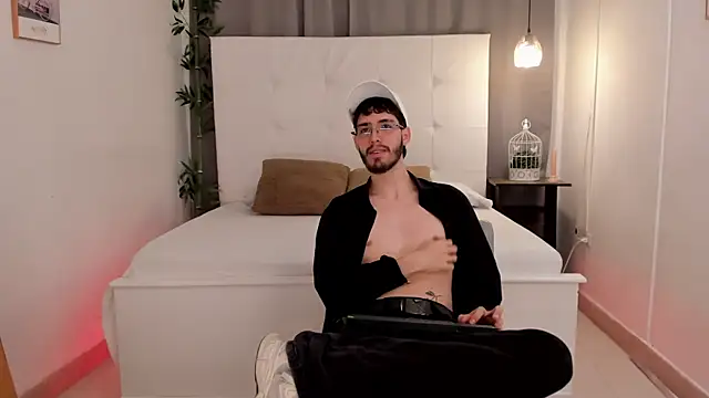 Jason 23   online show from June 4, 2026, 7:42 pm