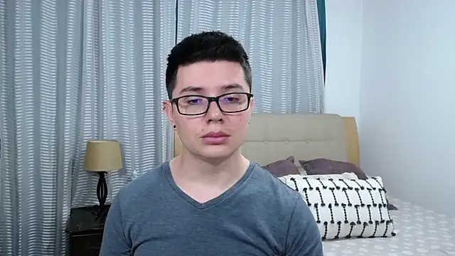 BlackFoXXX69 online show from April 21, 2026, 9:17 pm