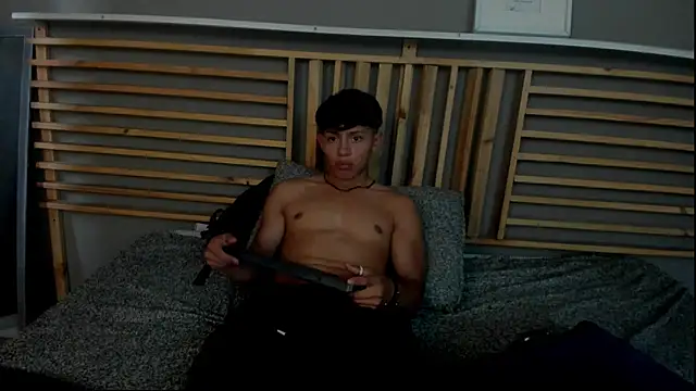 clark ken01 online show from April 20, 2026, 9:38 pm