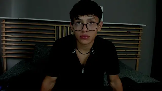 Snapshot of clark_ken01 chatting on April 29, 2026, 8:59 pm clark ken01 online show from April 29, 2026, 8:59 pm