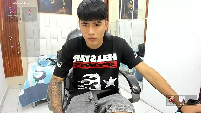 Snapshot of Thiago_collinss chatting on June 19, 2026, 10:24 pm Thiago collinss online show from June 19, 2026, 10:24 pm